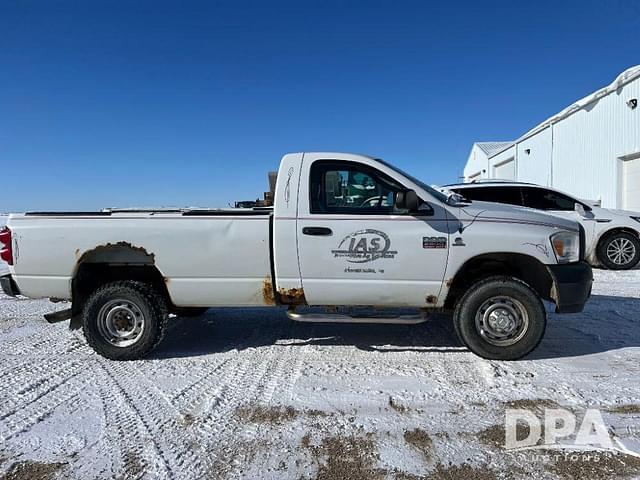 Image of Dodge Ram 2500 equipment image 1