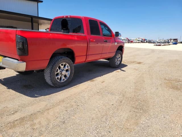 Image of Dodge Ram 2500 equipment image 4