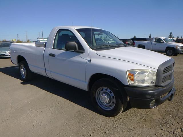 Image of Dodge Ram 2500 equipment image 1