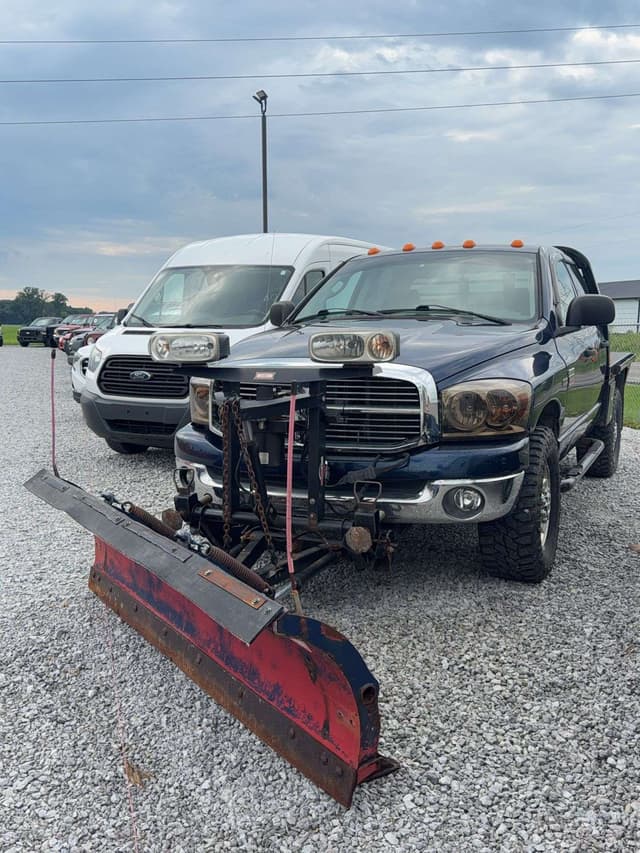 Image of Dodge Ram 2500 equipment image 2