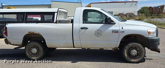 Image of Dodge Ram 2500HD equipment image 3