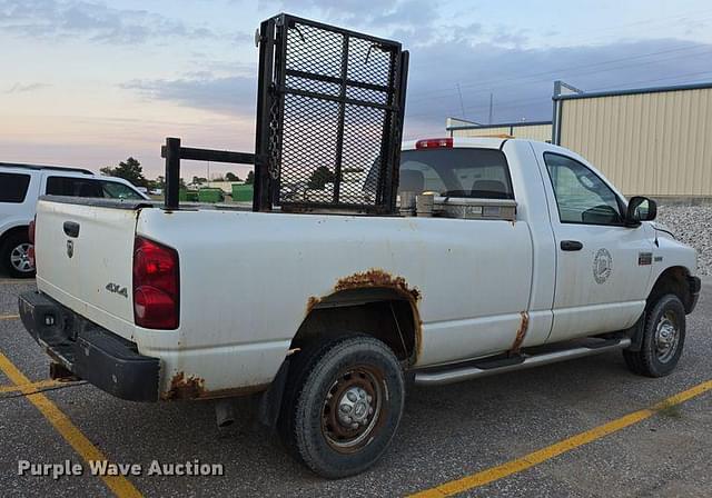 Image of Dodge Ram 2500HD equipment image 4