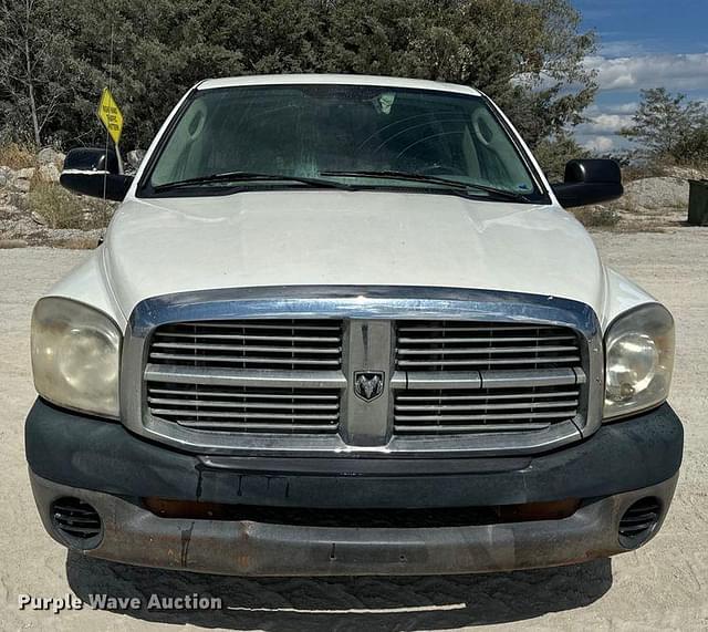 Image of Dodge Ram 2500HD equipment image 1