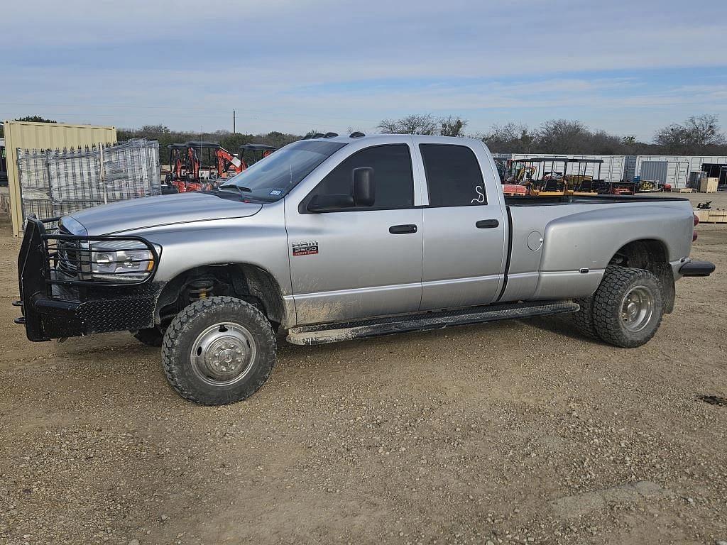 Image of Dodge Ram 3500 Primary image