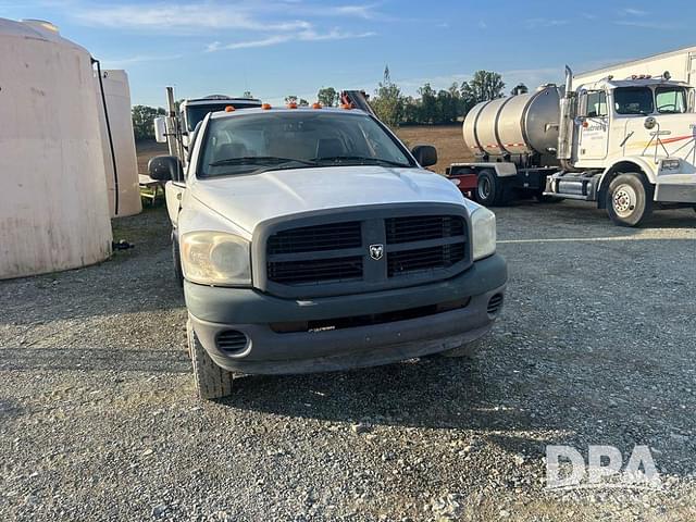 Image of Dodge Ram 3500 equipment image 1