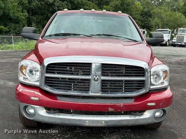 Image of Dodge Ram 3500 equipment image 1