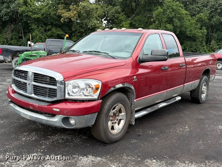 2008 Dodge Ram 3500 Equipment Image0