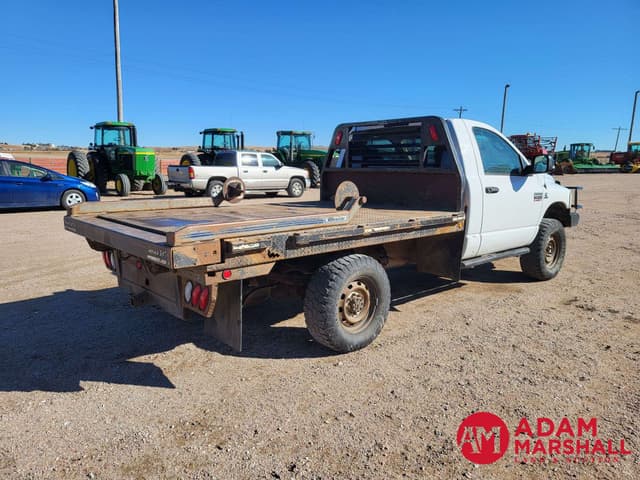 Image of Dodge Ram 3500 equipment image 2