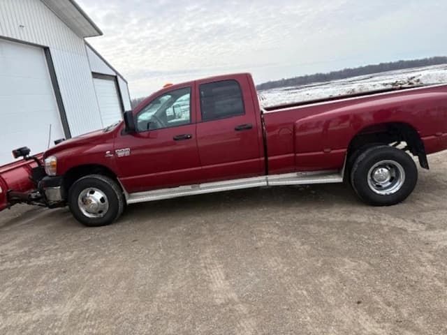 Image of Dodge Ram 3500 equipment image 1