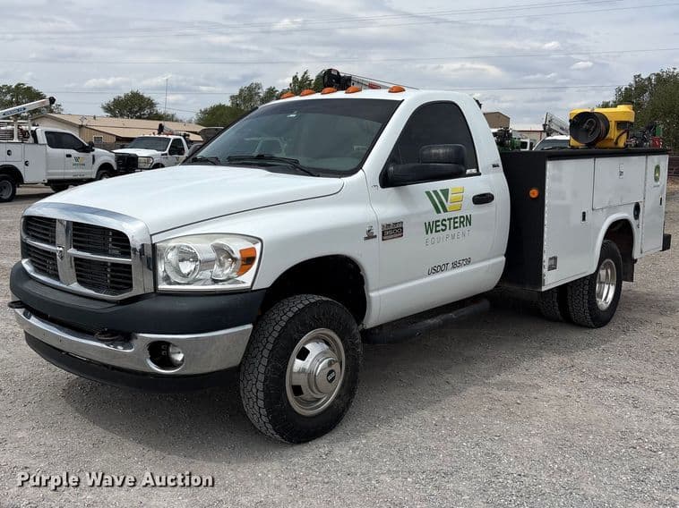 Image of Dodge Ram 3500 Primary image