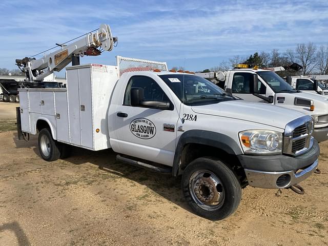 Image of Dodge Ram 4500 equipment image 3