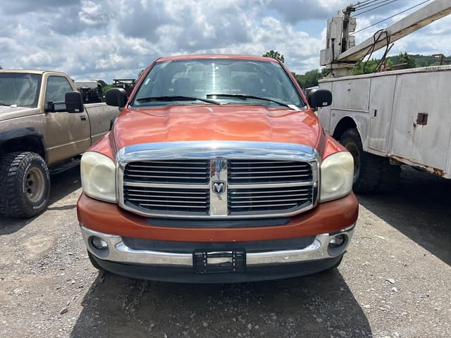 Image of Dodge Ram 1500 equipment image 3