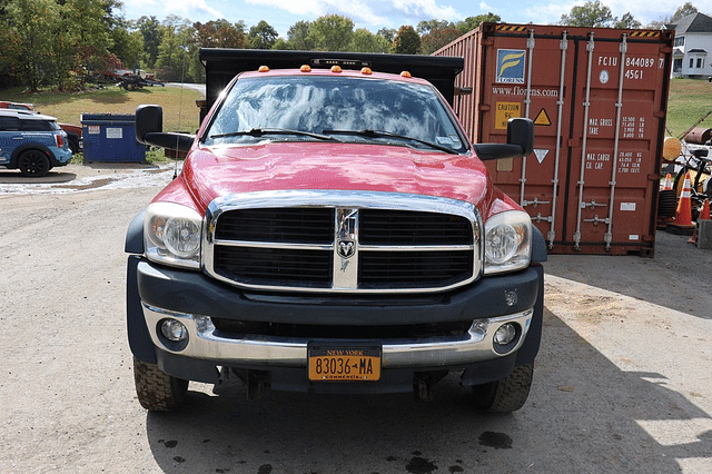 Image of Dodge Ram 5500 equipment image 1