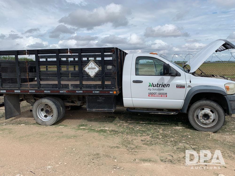 Main image Dodge Ram 5500