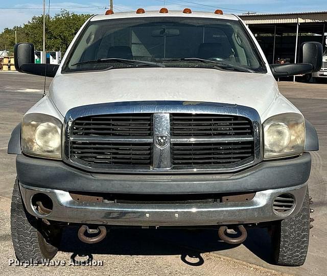 Image of Dodge Ram 5500 equipment image 1