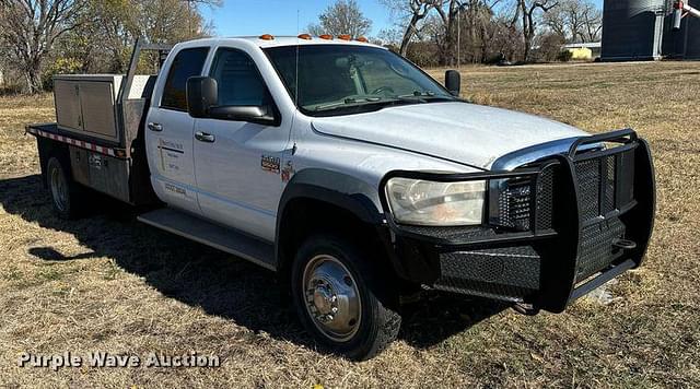 Image of Dodge Ram 5500HD equipment image 2