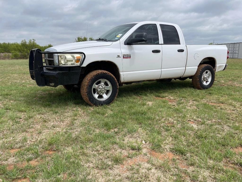 2008 Dodge Ram 2500 Equipment Image0