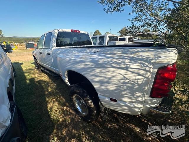Image of Dodge Ram 3500 equipment image 1