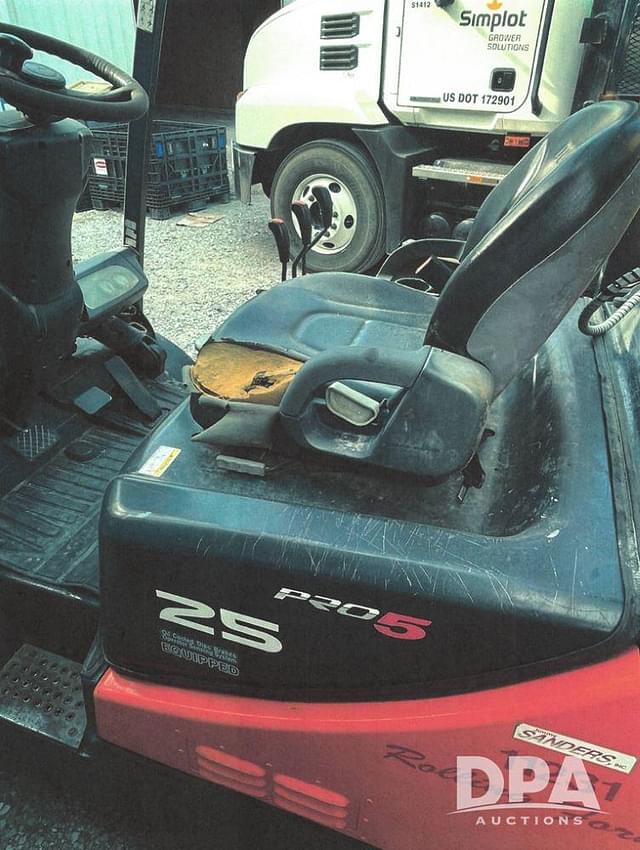 Image of  Doosan 25 equipment image 2