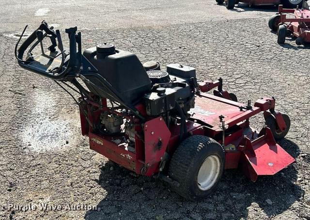 Image of Exmark Turf Tracer equipment image 4
