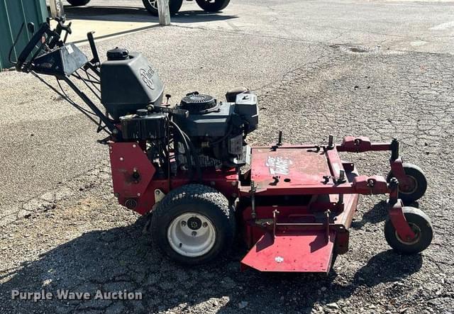 Image of Exmark Turf Tracer equipment image 3