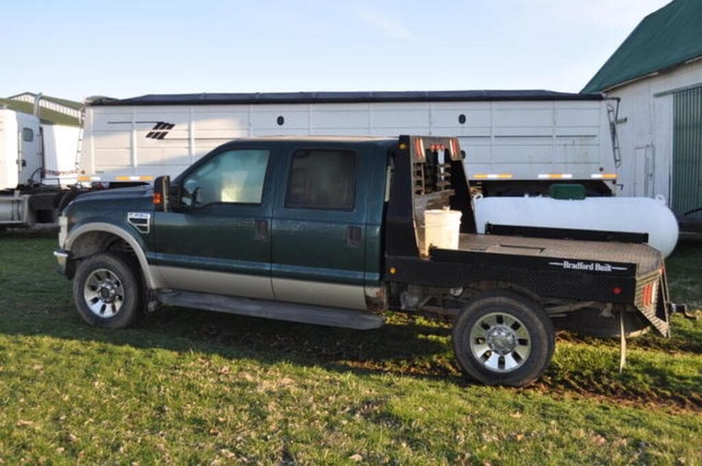 Image of Ford F-250 Primary image