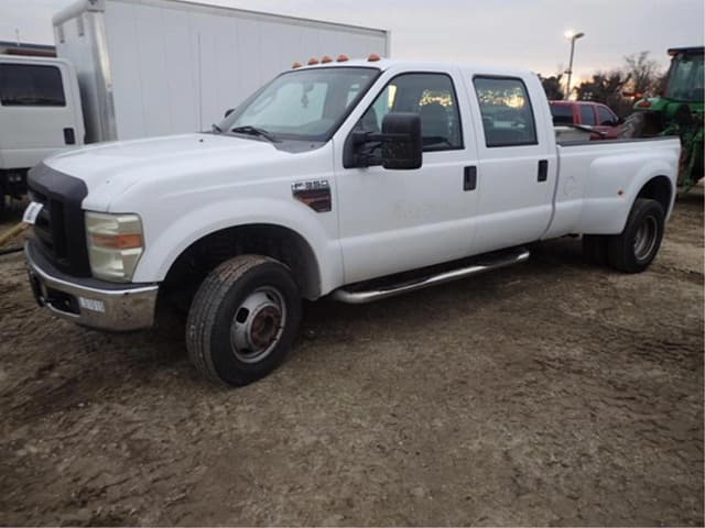 Image of Ford F-350 equipment image 3