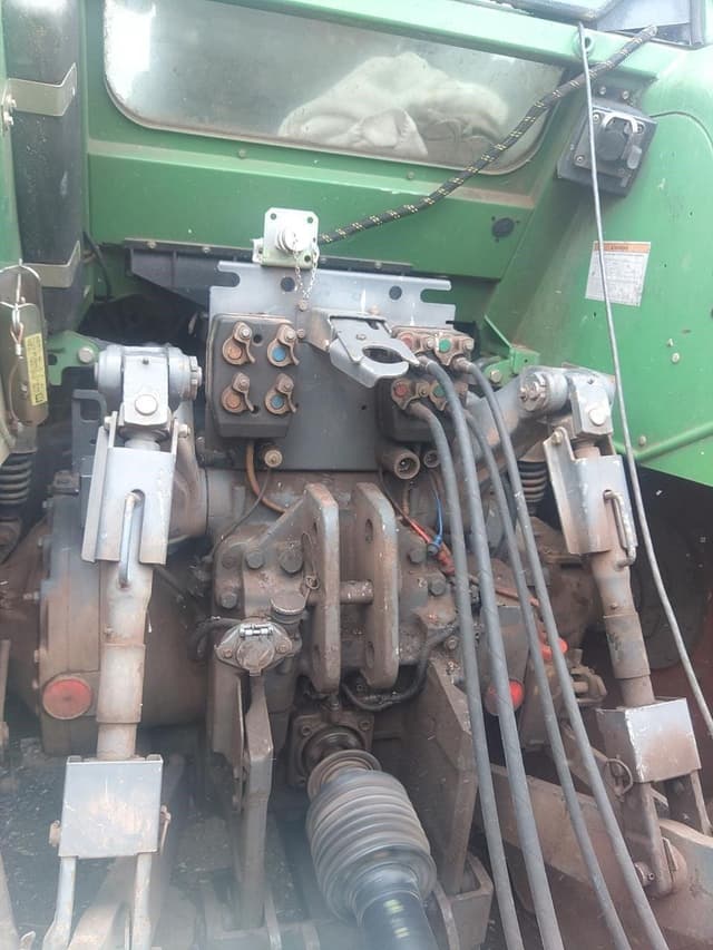 Image of Fendt 820 Vario equipment image 4