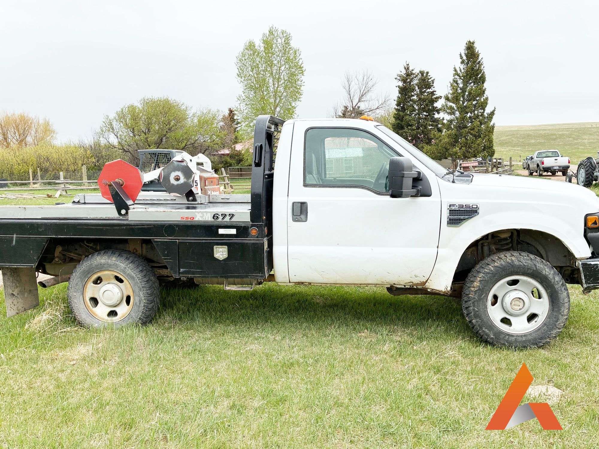 2008 Ford F-350 Equipment Image0