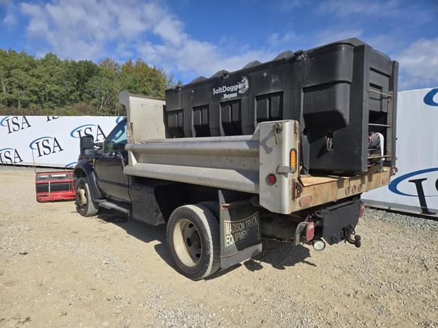 Image of Ford F-550 equipment image 2