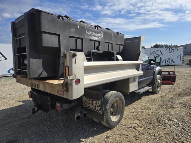 Image of Ford F-550 equipment image 4