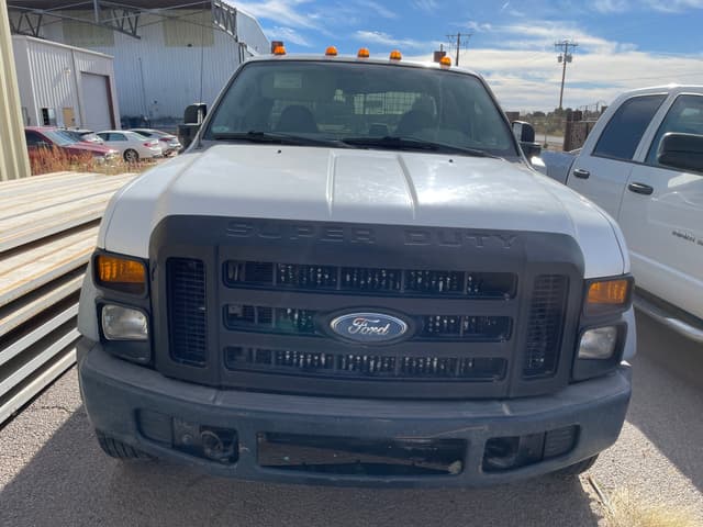 Image of Ford F-550 equipment image 1