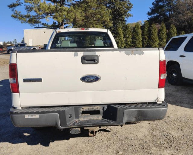 Image of Ford F-150 equipment image 4