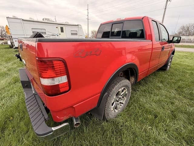 Image of Ford F-150 equipment image 3