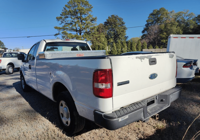 Image of Ford F-150 equipment image 1