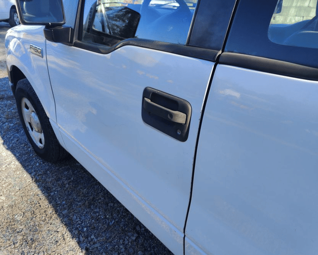 Image of Ford F-150 equipment image 2