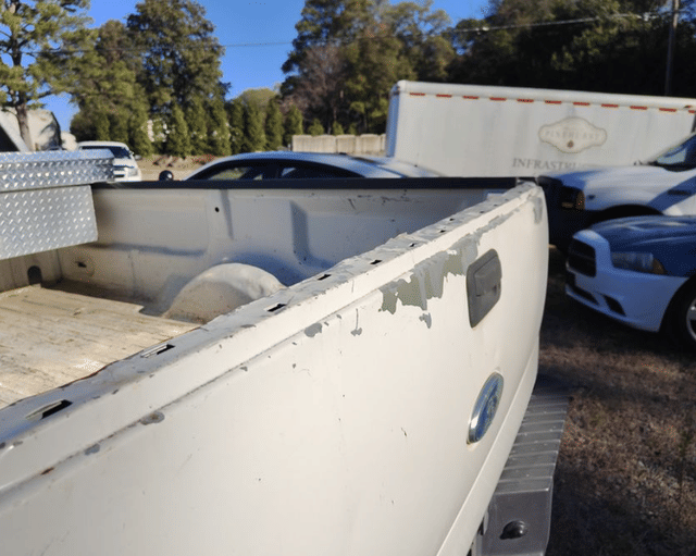 Image of Ford F-150 equipment image 3