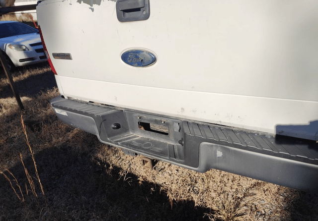 Image of Ford F-150 equipment image 4