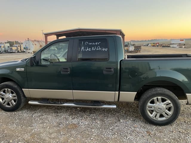 Image of Ford F-150 equipment image 1