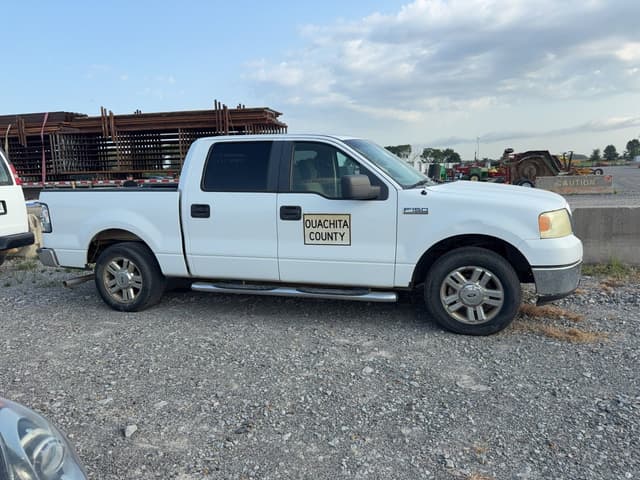 Image of Ford F-150 equipment image 3