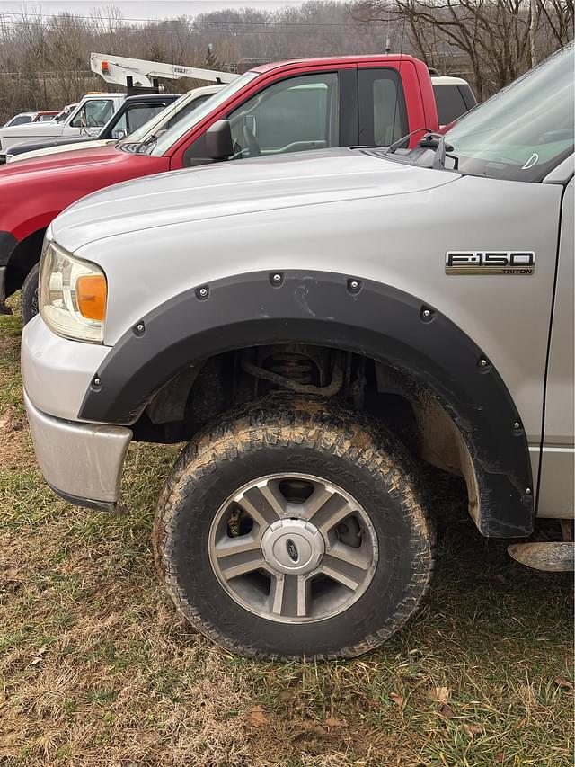 Image of Ford F-150 equipment image 4