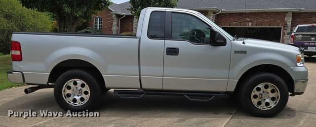 Image of Ford F-150 equipment image 3