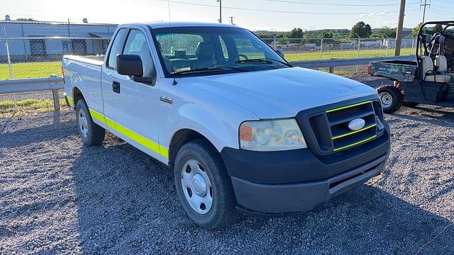 Image of Ford F-150 equipment image 2