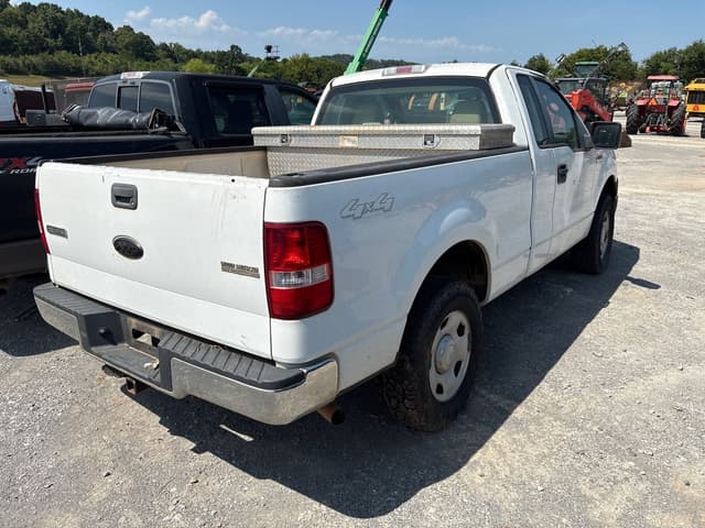 Image of Ford F-150 equipment image 2