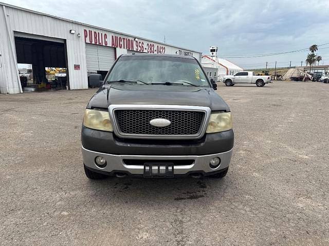 Image of Ford F-150 equipment image 2