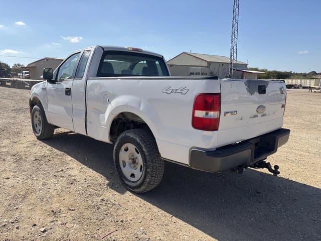 Image of Ford F-150 equipment image 2