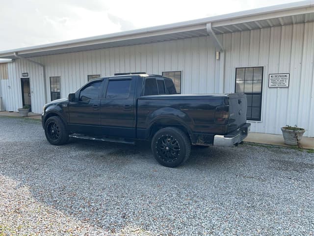 Image of Ford F-150 equipment image 3