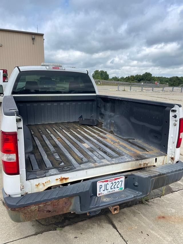 Image of Ford F-150 equipment image 1