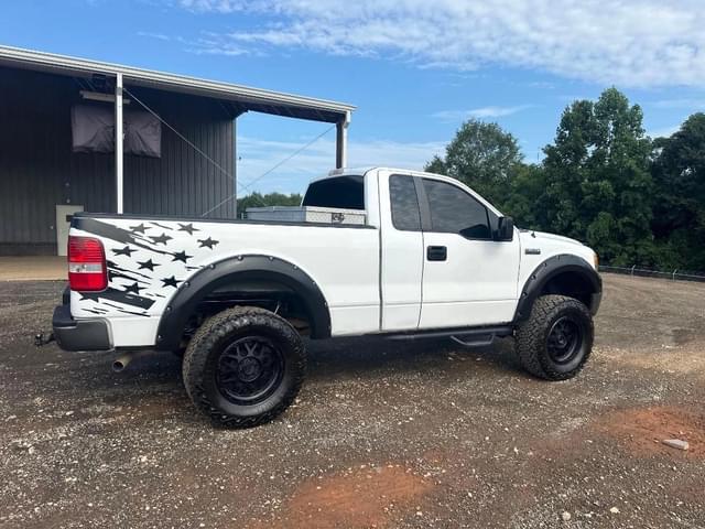 Image of Ford F-150 equipment image 2