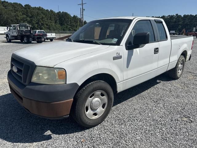Image of Ford F-150 equipment image 2